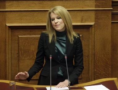 Θ. Τζάκρη για τις αποδοκιμασίες: «Σόου από μια χούφτα Χρυσαυγίτες και προβεβλημένα στελέχη της ΝΔ»